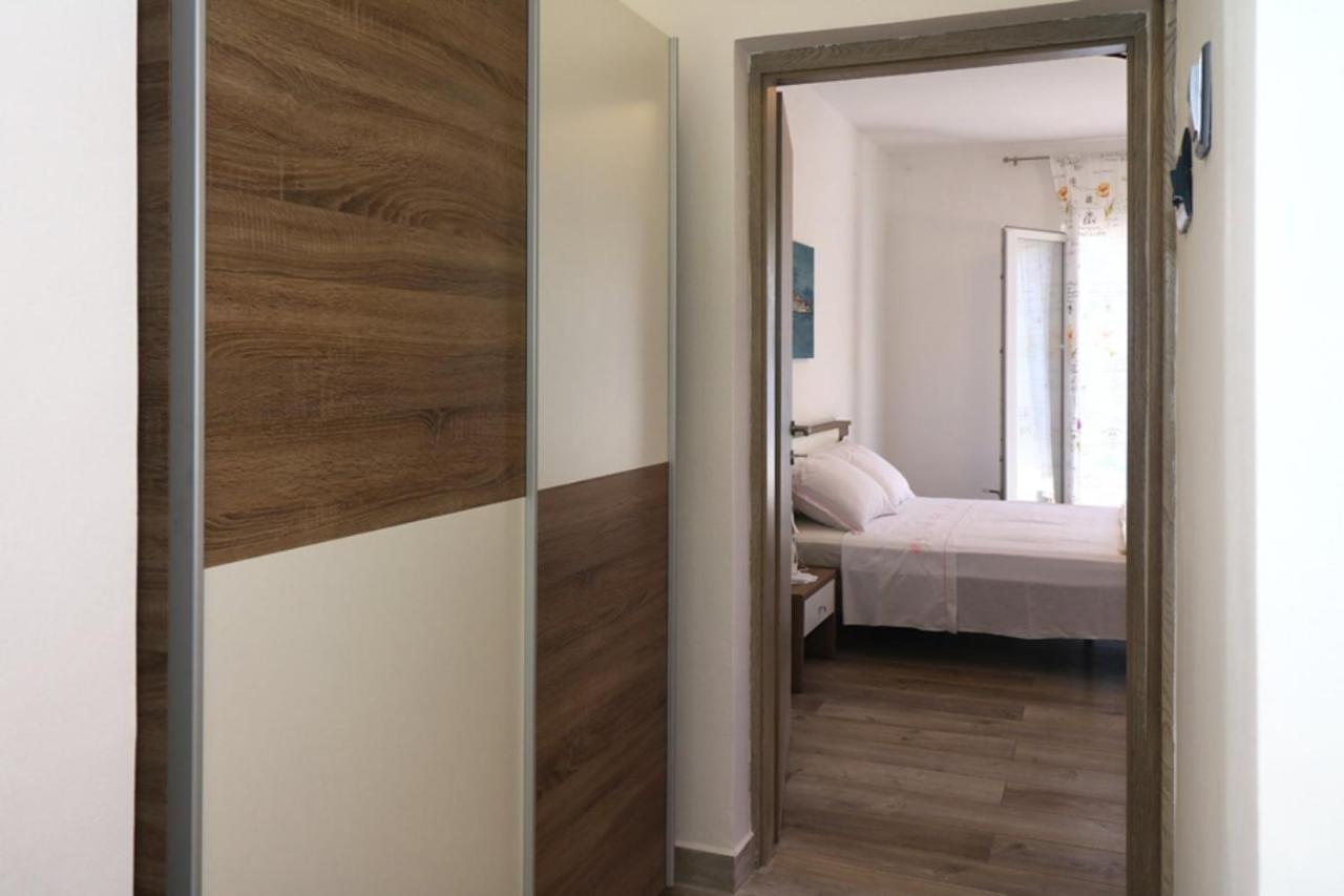 Apartmani Mikin Betina  Εξωτερικό φωτογραφία