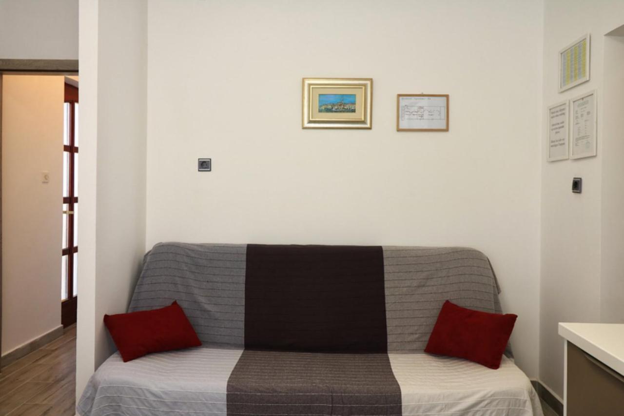Apartmani Mikin Betina  Εξωτερικό φωτογραφία