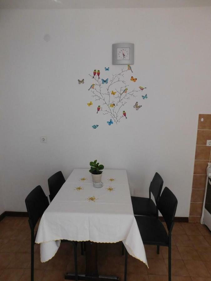 Apartmani Mikin Betina  Εξωτερικό φωτογραφία
