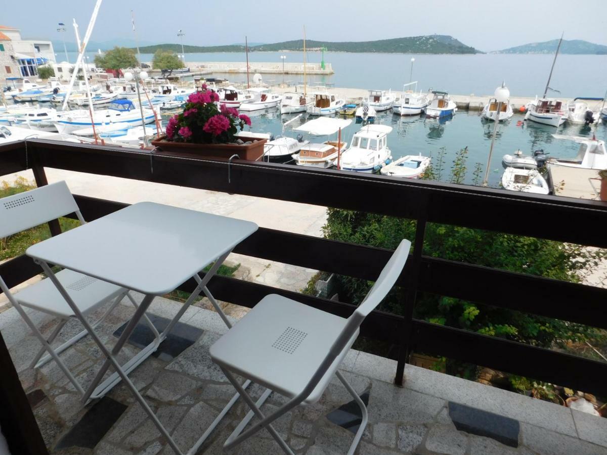 Apartmani Mikin Betina  Εξωτερικό φωτογραφία