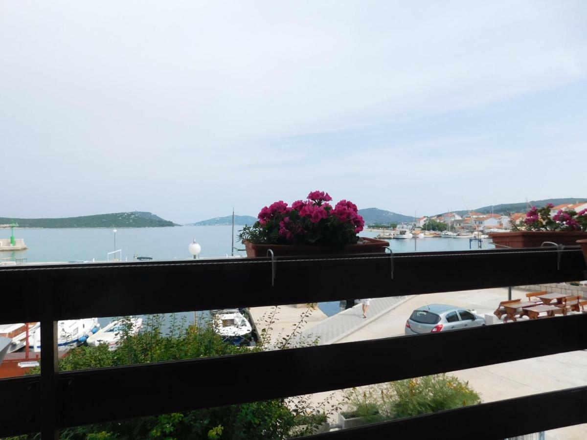 Apartmani Mikin Betina  Εξωτερικό φωτογραφία