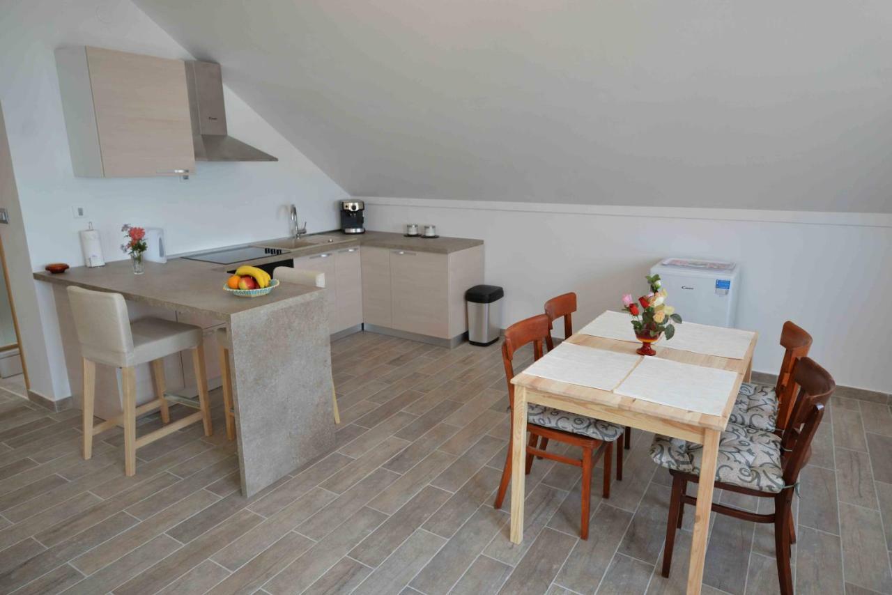 Apartmani Mikin Betina  Εξωτερικό φωτογραφία
