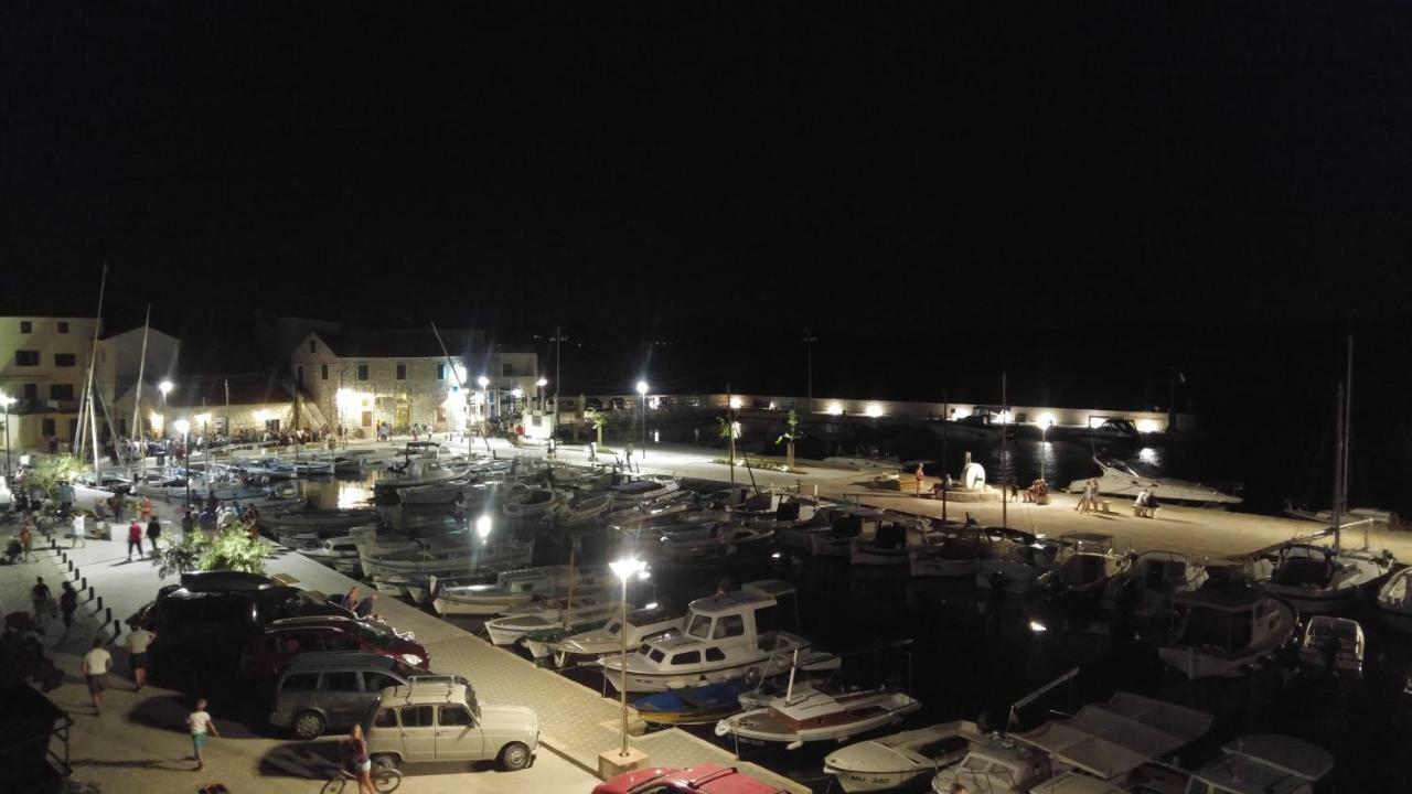 Apartmani Mikin Betina  Εξωτερικό φωτογραφία