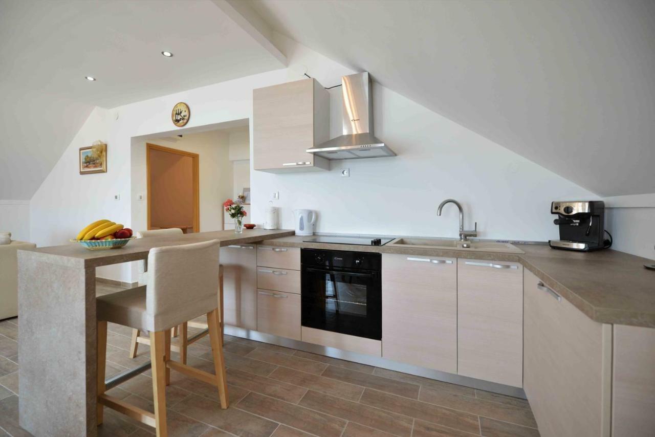 Apartmani Mikin Betina  Εξωτερικό φωτογραφία