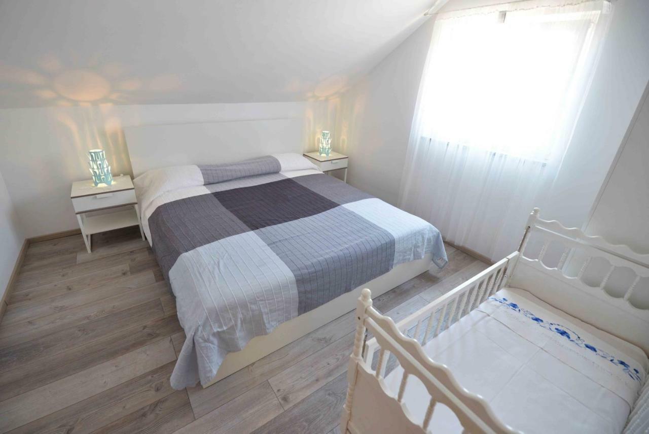 Apartmani Mikin Betina  Εξωτερικό φωτογραφία